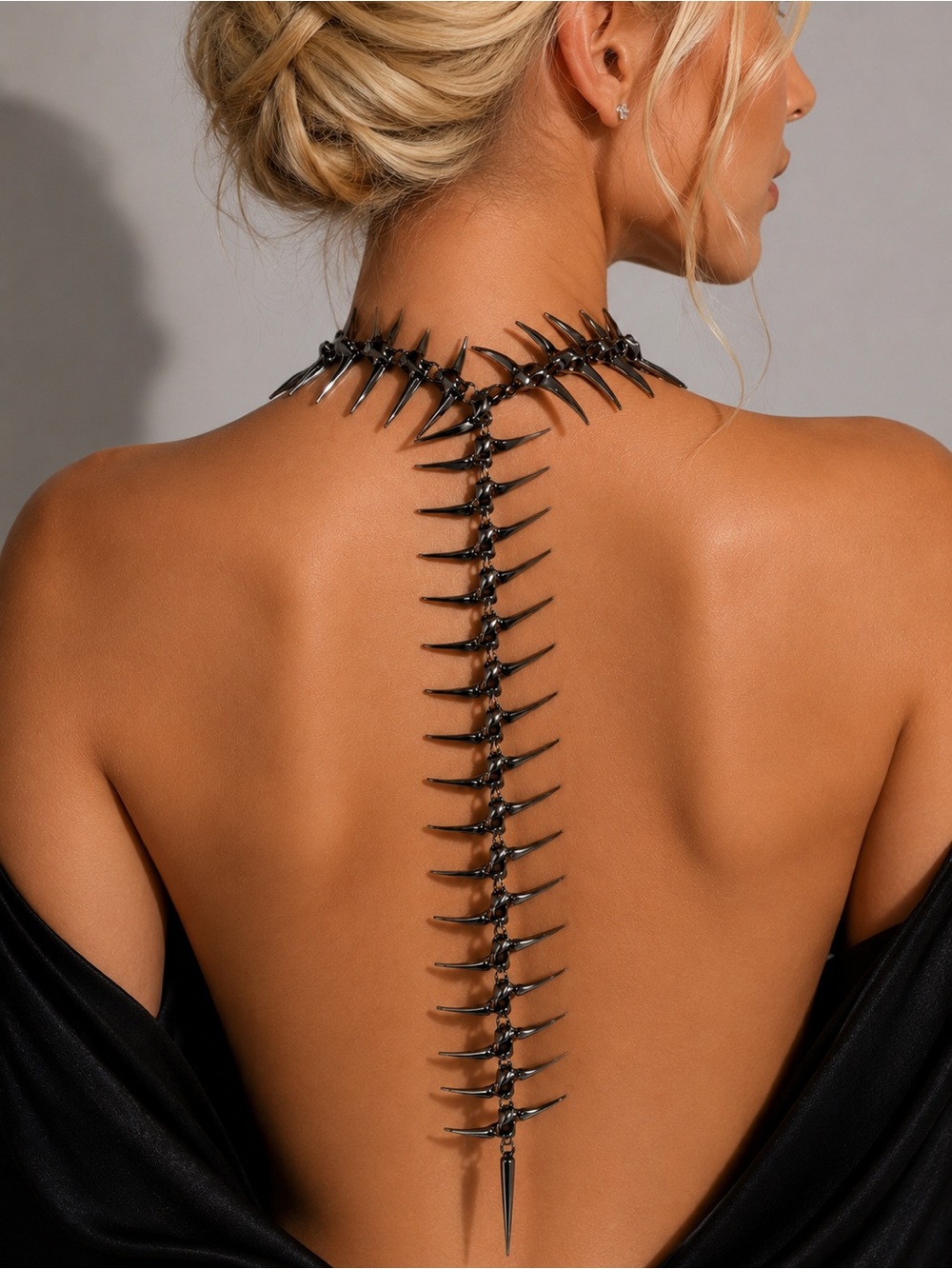 Black Spine-Back Spike Gothic Necklace - Picture 2 of 4